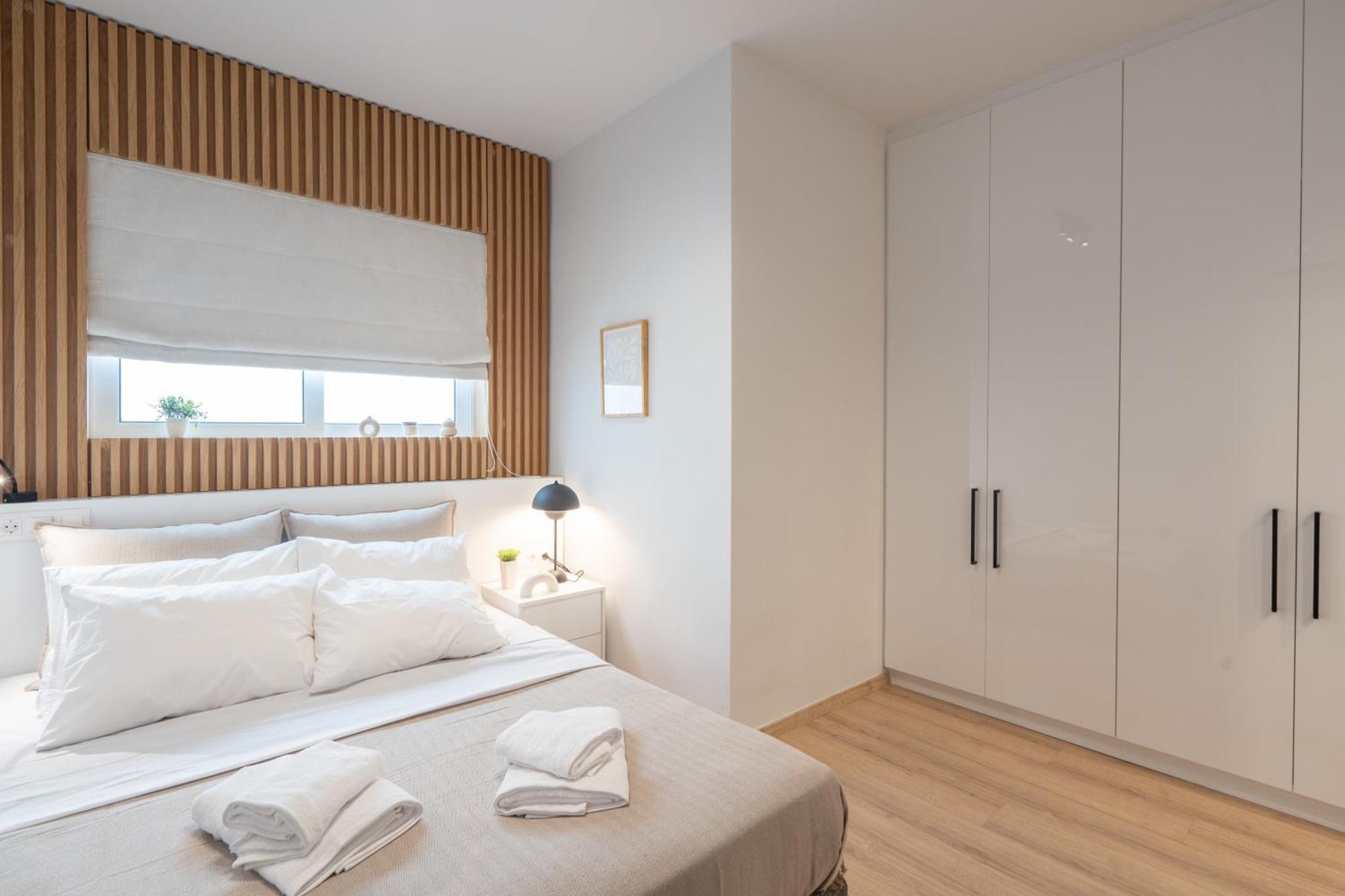 Luxury 4 Bedrooms Apartment Near Flisvos Marina بيرايوس المظهر الخارجي الصورة